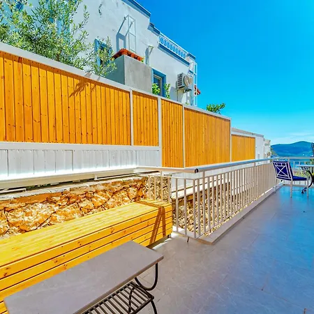 بيت للعطل Stunning Modern Duplex In Kalkan *