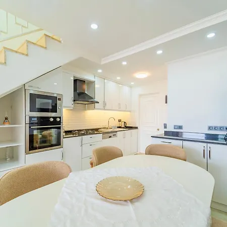 Stunning Modern Duplex In Kalkan كاس