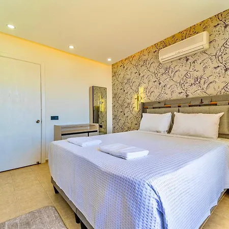 Stunning Modern Duplex Apartment In Central Kalkan *