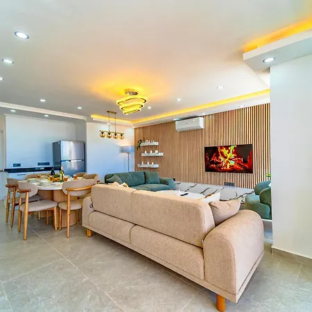 Stunning Modern Duplex Apartment In Central Kalkan