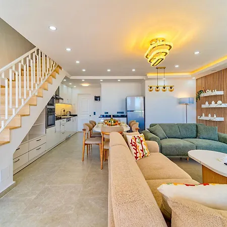 Stunning Modern Duplex Apartment In Central Kalkan * Kas