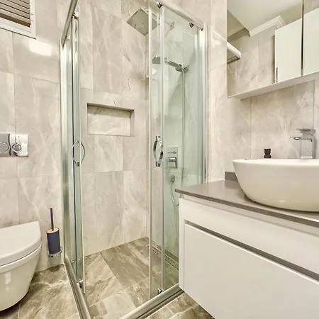 Stunning Modern Duplex Apartment In Central Kalkan Holiday home *